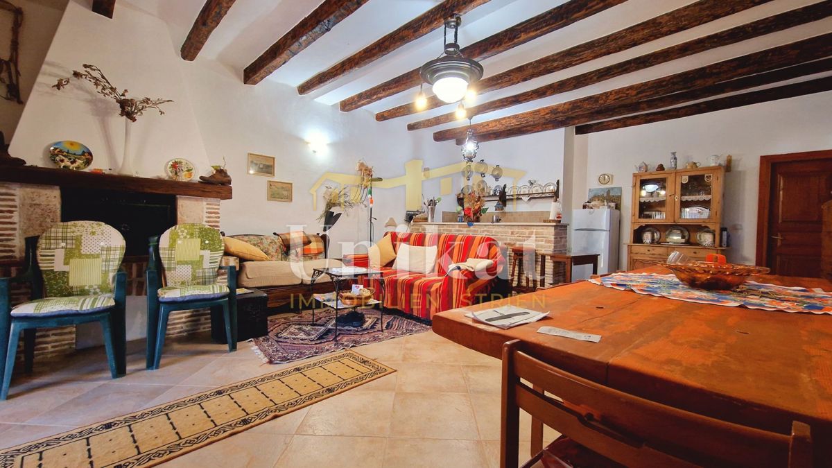 Casa in pietra ristrutturata con vista mare, Poreč